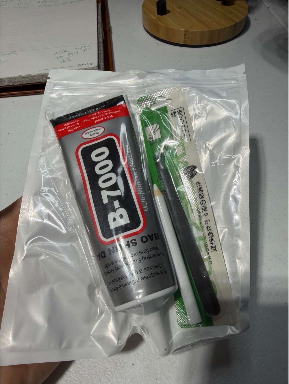 B 7000 adhesive glue kit with tools